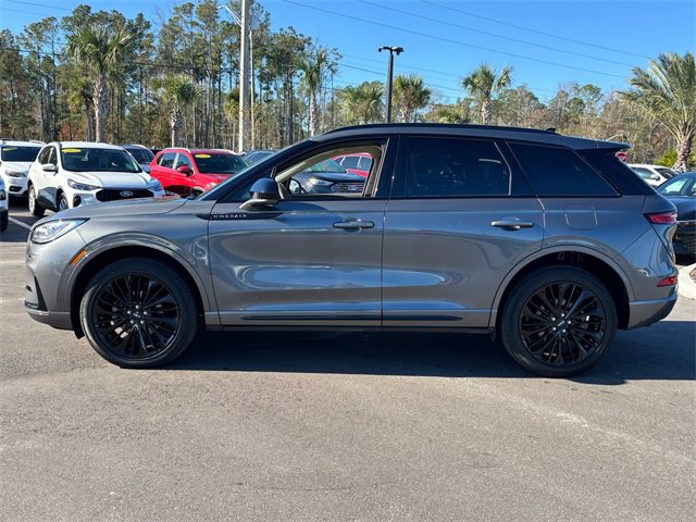 Used 2023 Lincoln Corsair Reserve w/ Jet Appearance Package image 3