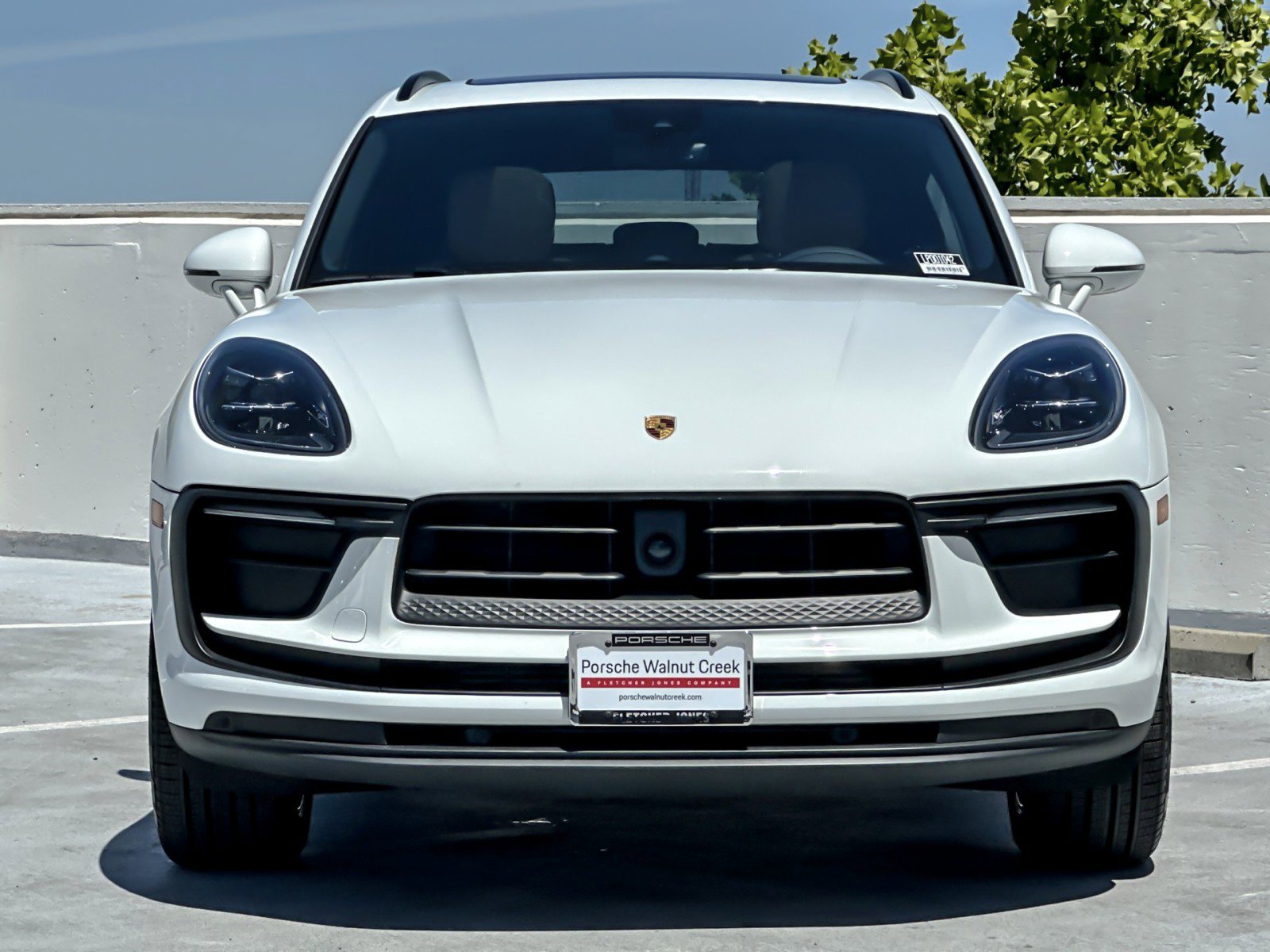 Used 2026 Porsche Macan AWD/4WD image 11