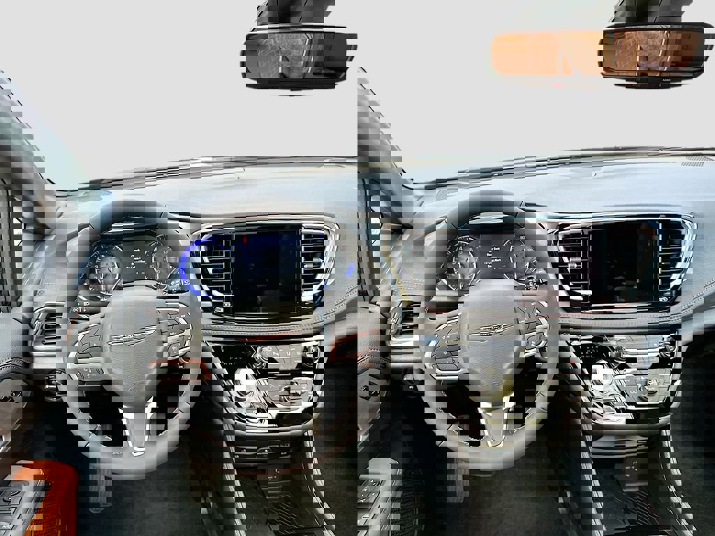 New 2026 Chrysler Pacifica Pinnacle w/ Trailer Tow Group image 32