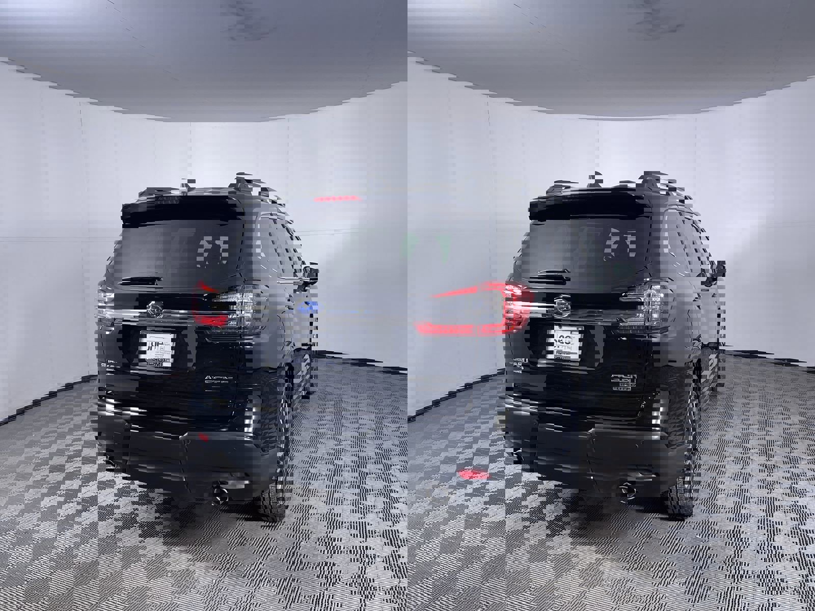 Certified 2023 Subaru Ascent Limited w/ Technology Package image 25