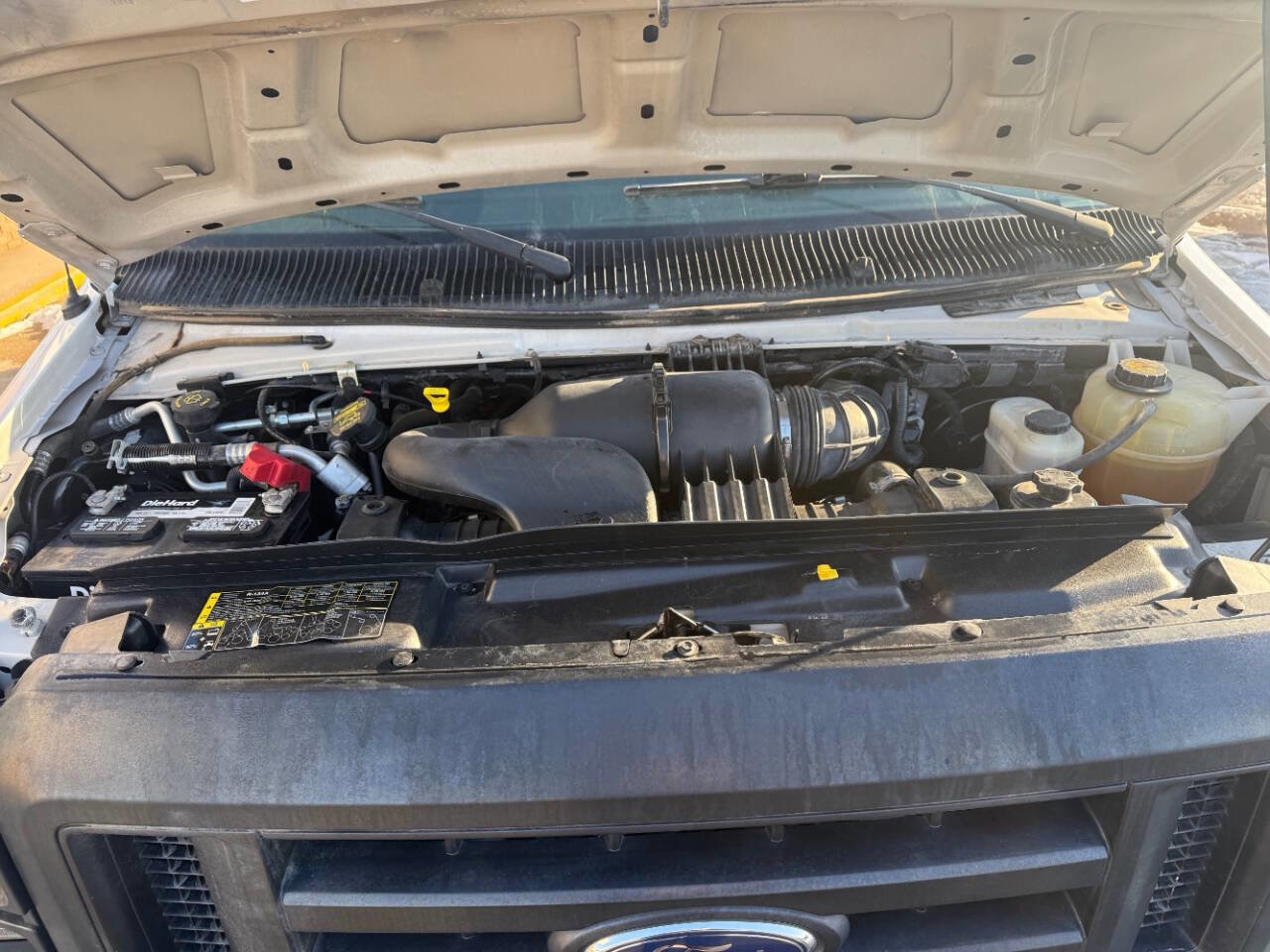 Used 2012 Ford E-350 and Econoline 350 XL w/ Interior Upgrade Pkg image 29