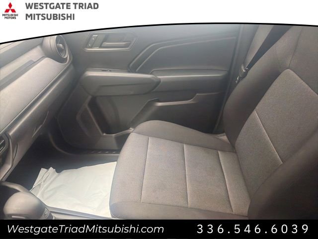 Used 2023 Chevrolet Colorado W/T image 11