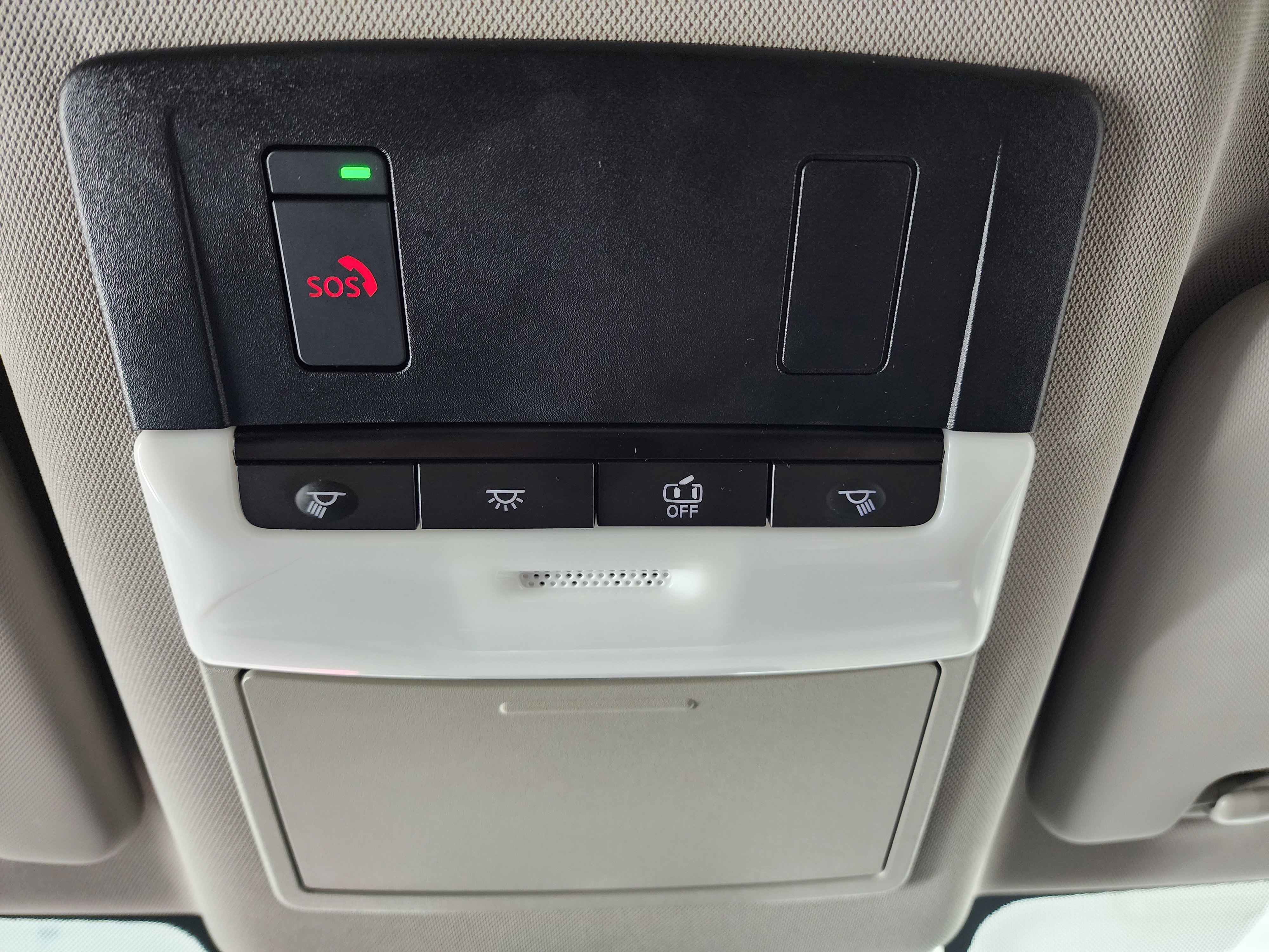 Used 2023 Nissan Rogue SV image 48