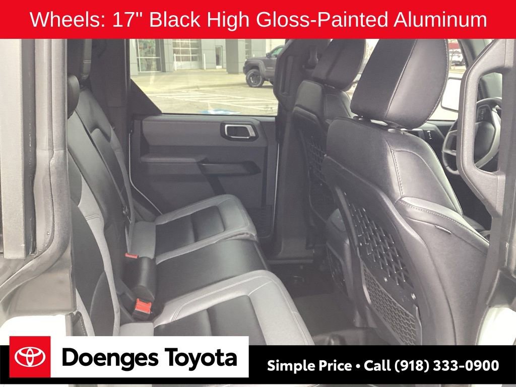 Used 2023 Ford Bronco Big Bend w/ Sasquatch Package image 21