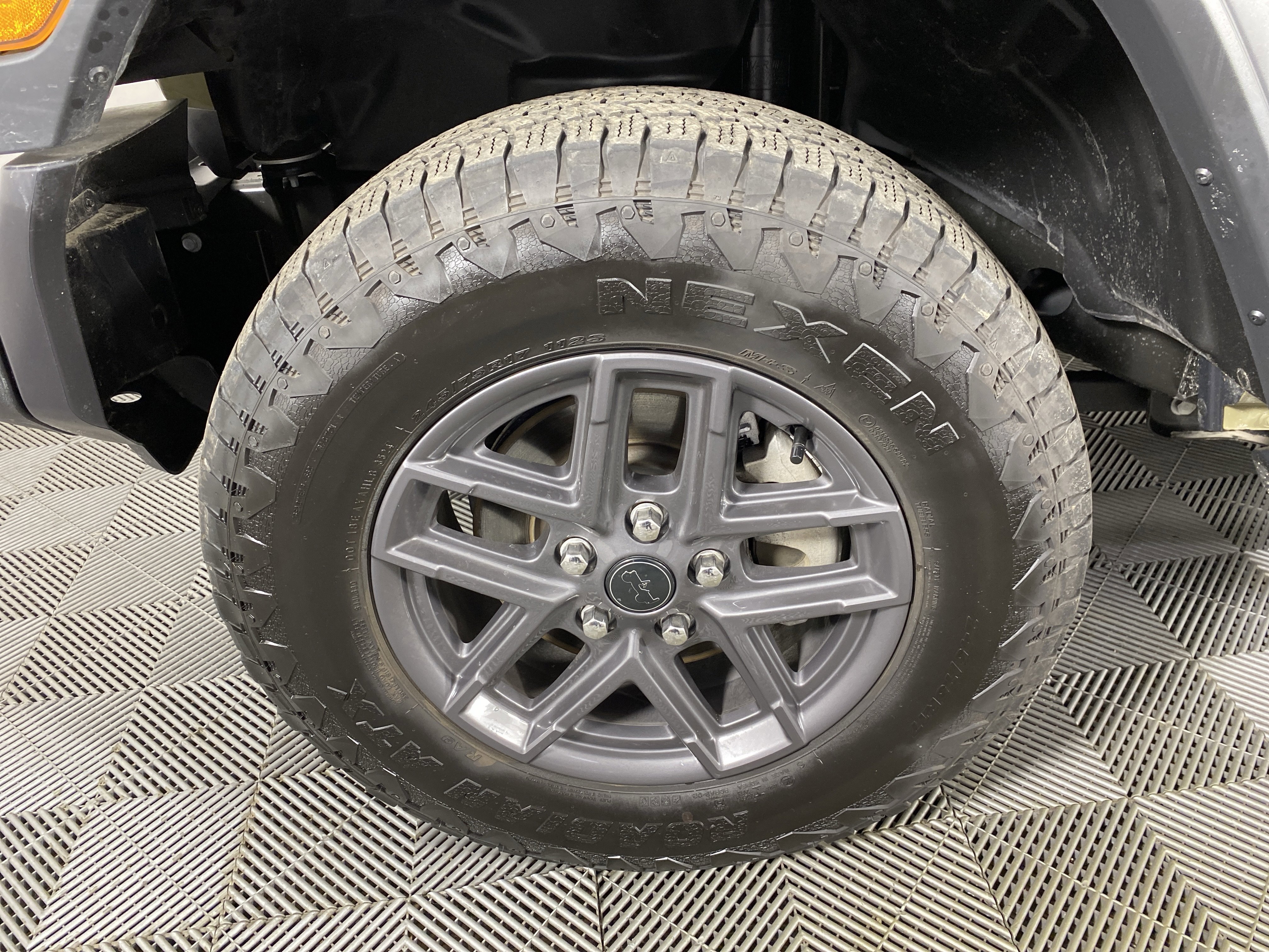 Used 2025 Jeep Wrangler Sport S image 12