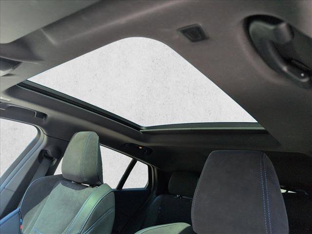 Used 2025 BMW X2 xDrive28i w/ Technology Package image 16