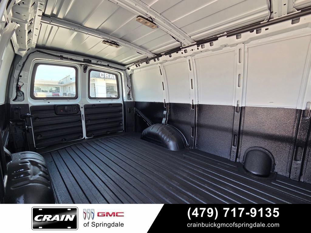Used 2024 Chevrolet Express 3500 w/ Driver Convenience Package RWD image 25