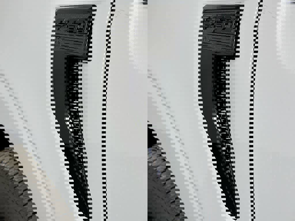 New 2025 Ford F150 XLT w/ Equipment Group 302A MID image 7