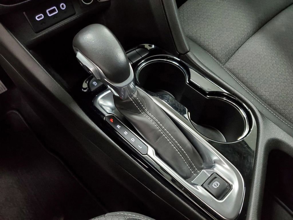 Used 2023 Buick Encore GX Select w/ Sport Touring Package FWD image 20