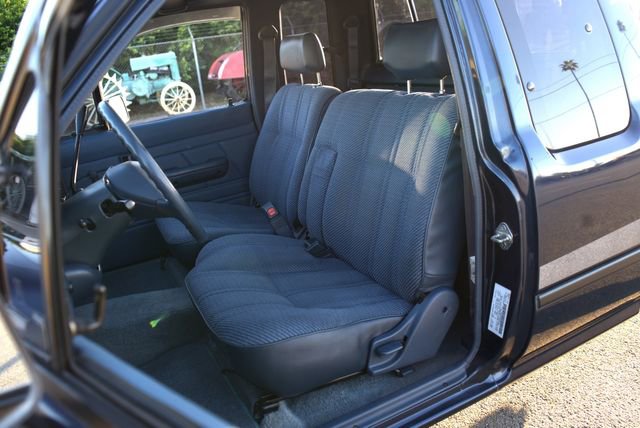 Used 1994 Toyota Pickup DX image 52
