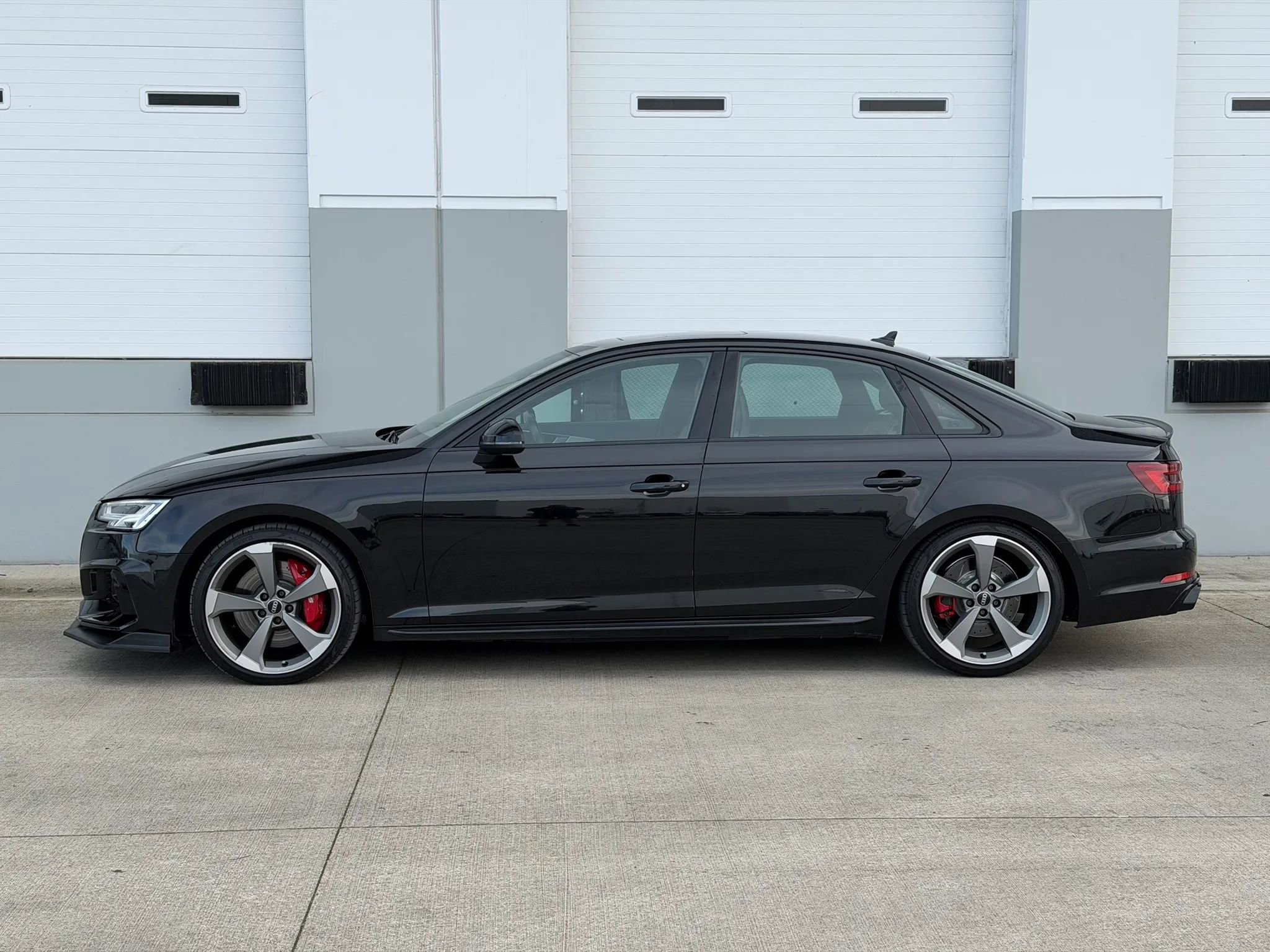 Used 2019 Audi S4 Premium Plus w/ Premium Plus Package image 2