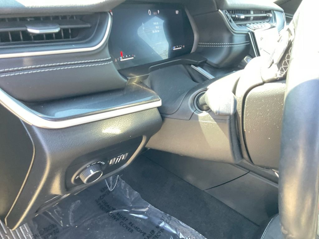 Used 2021 Jeep Grand Cherokee L Laredo image 14