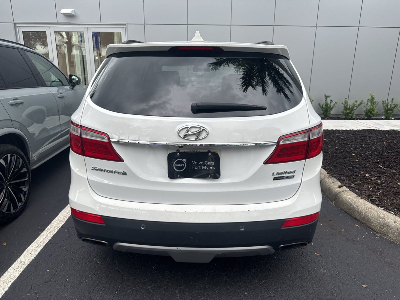 Used 2016 Hyundai Santa Fe Limited w/ Option Group 04 AWD/4WD image 5