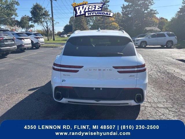 Used 2025 Genesis GV70 2.5T AWD/4WD image 8