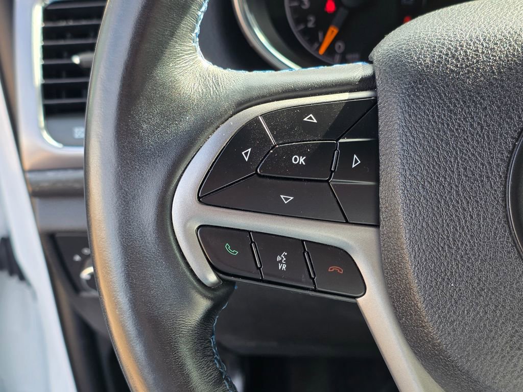 Used 2018 Jeep Grand Cherokee Laredo image 17