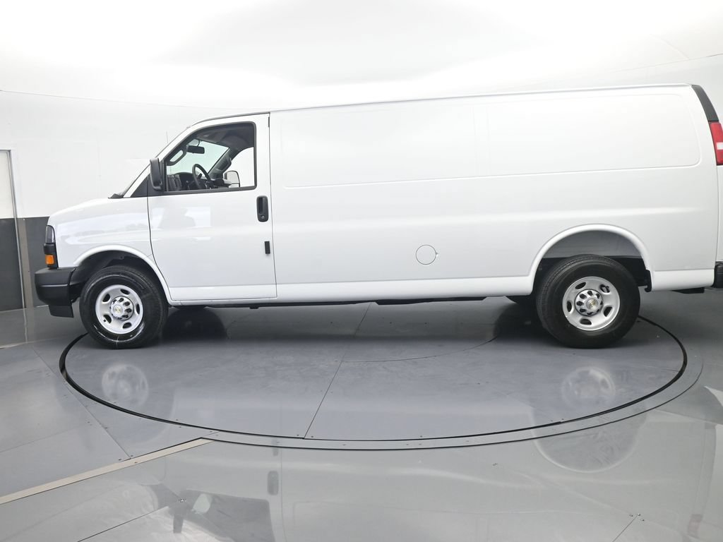 New 2026 Chevrolet Express 2500 Extended w/ Driver Convenience Package RWD image 3