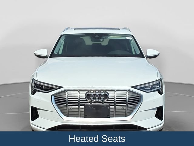 Used 2023 Audi e-tron Premium Plus w/ Premium Plus Package AWD/4WD image 10