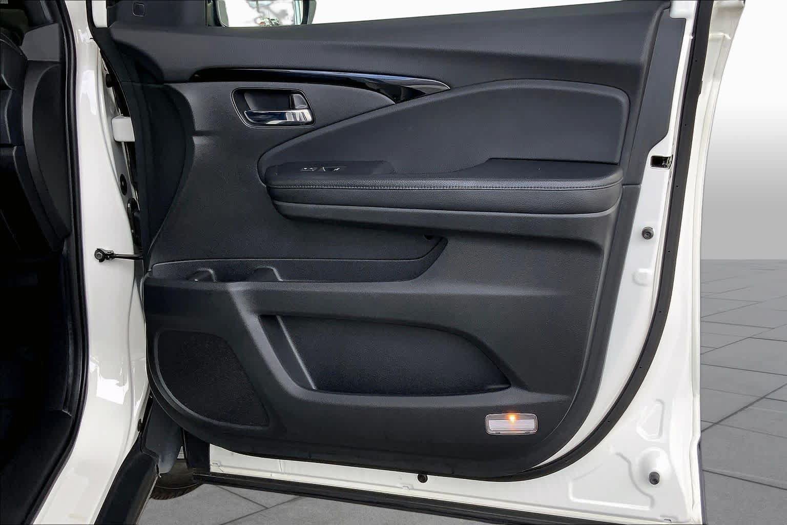 Used 2019 Honda Passport Touring image 23