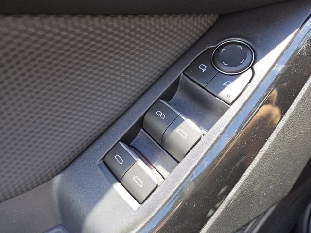 New 2026 Chevrolet Equinox RS w/ Convenience Package III FWD image 10