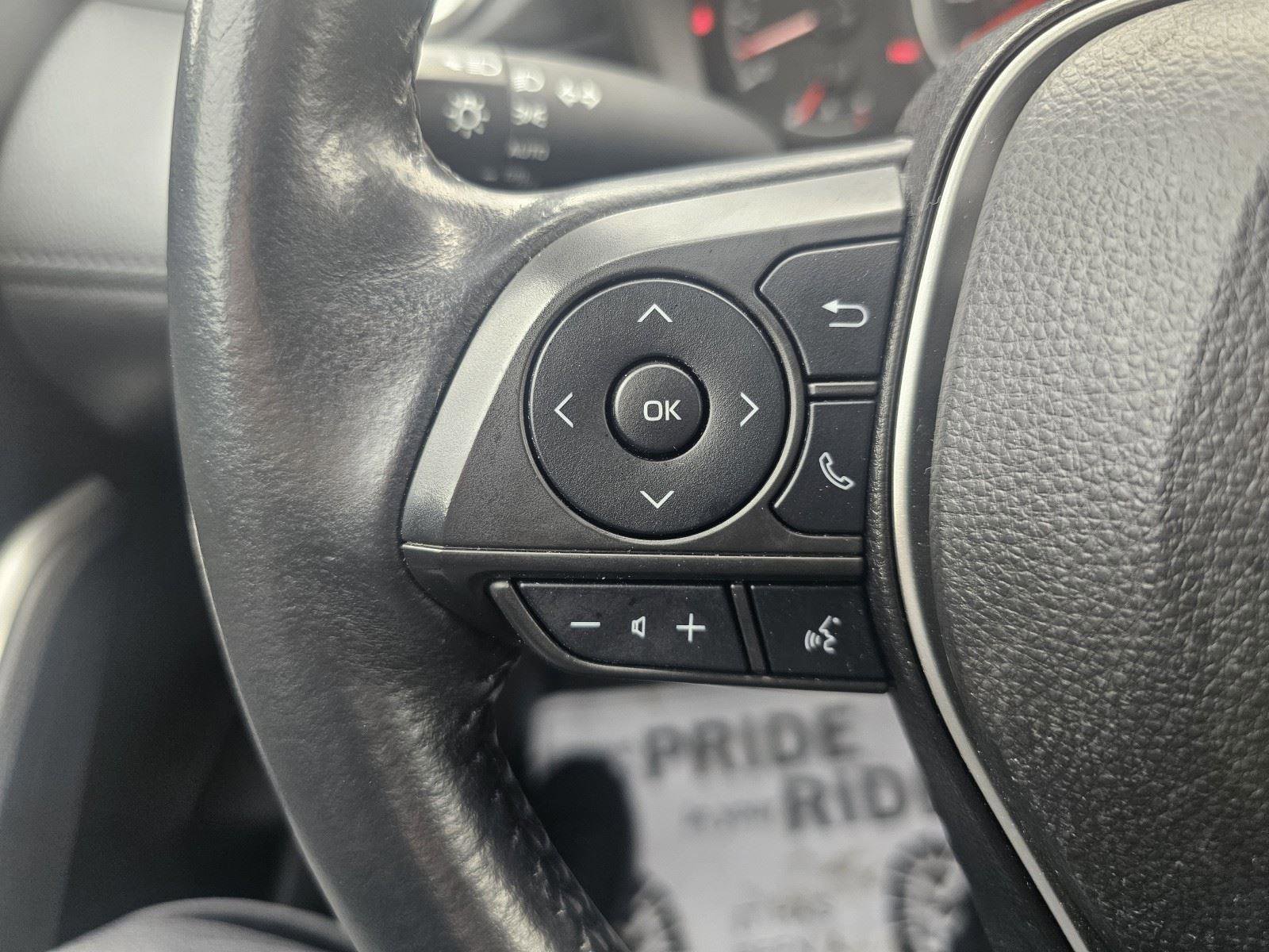 Used 2022 Toyota Corolla Cross LE image 44