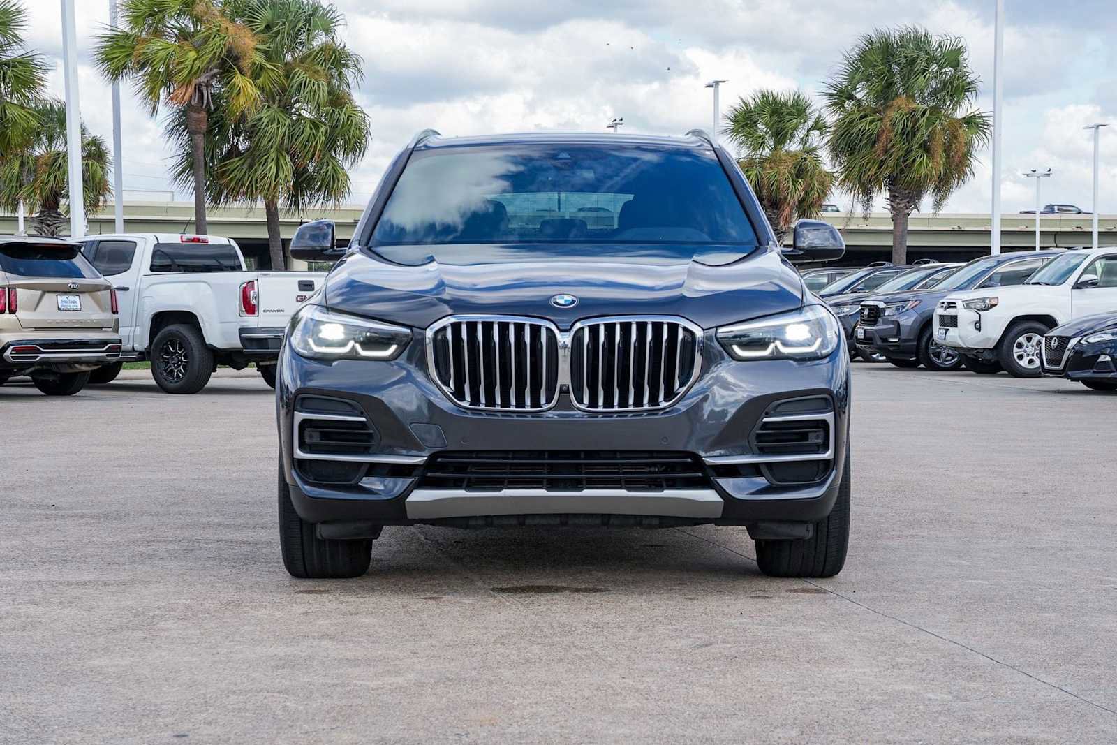 Used 2022 BMW X5 xDrive40i w/ Premium Package image 6