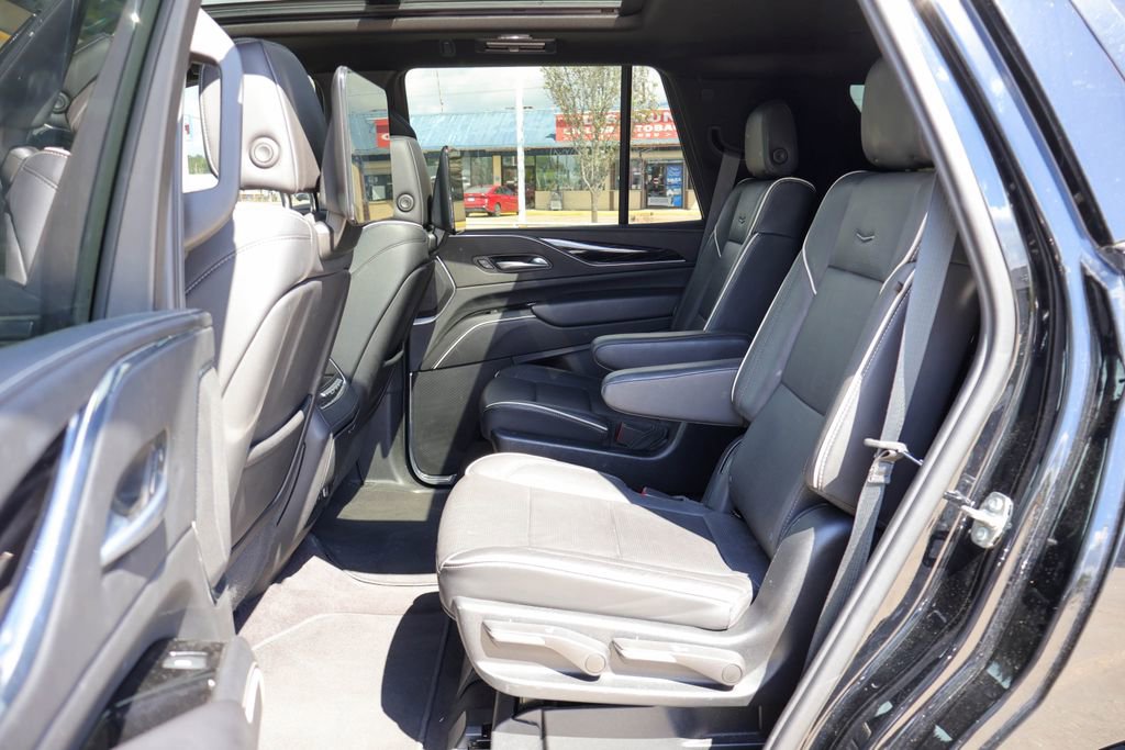 Used 2023 Cadillac Escalade Sport image 9