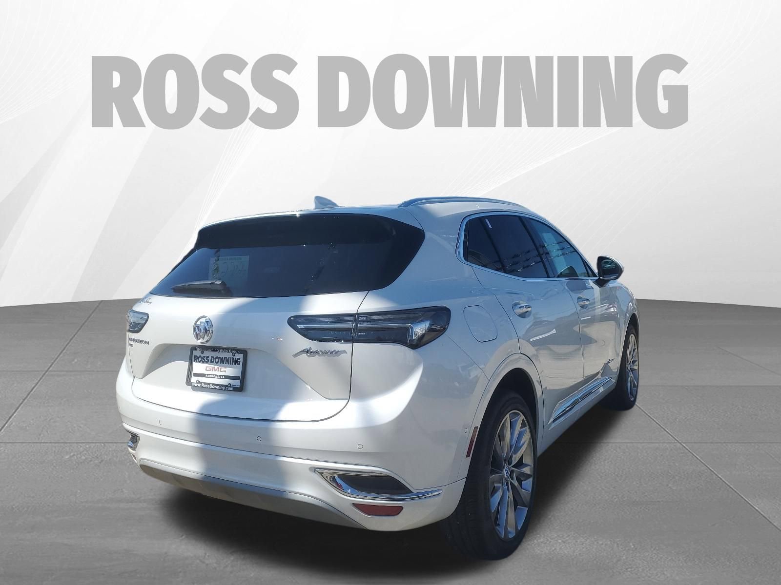 Used 2023 Buick Envision Avenir image 4