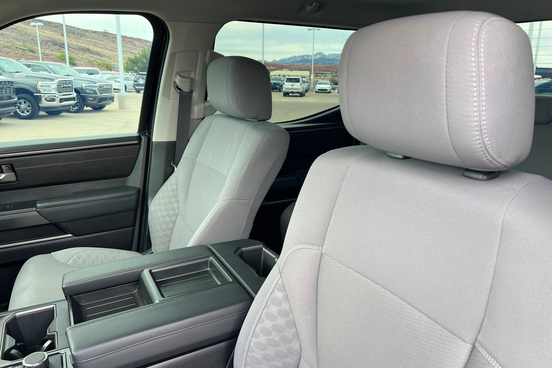 Used 2023 Toyota Tundra SR5 w/ SR5 Convenience Package AWD/4WD image 16