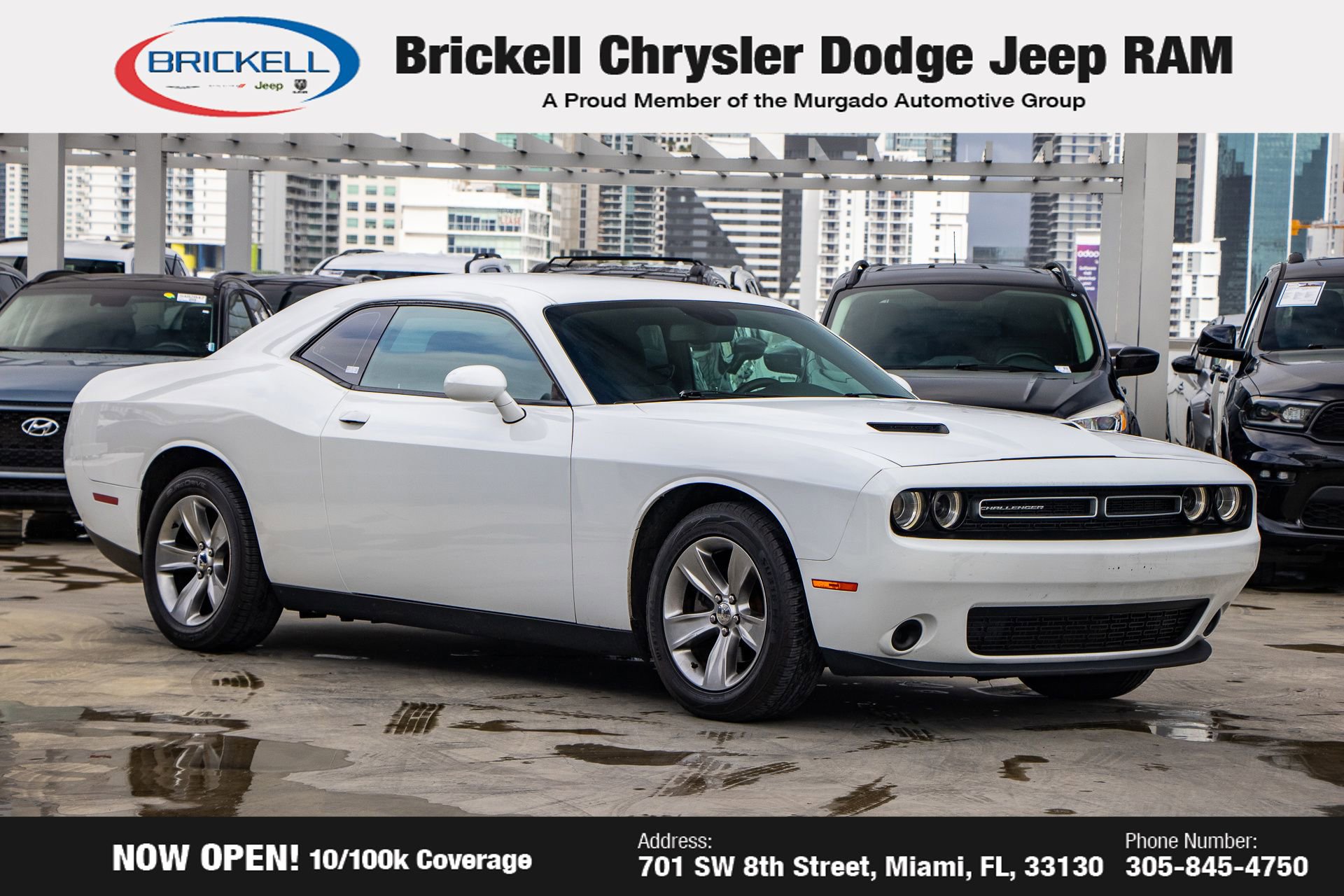 Used 2017 Dodge Challenger SXT image 3