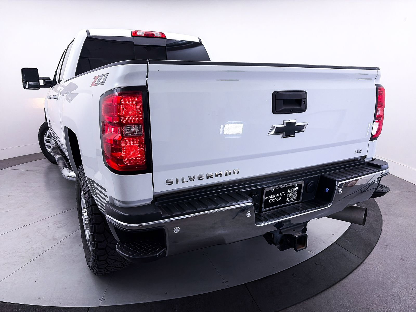 Used 2019 Chevrolet Silverado 2500 LTZ w/ Duramax Plus Package AWD/4WD image 12