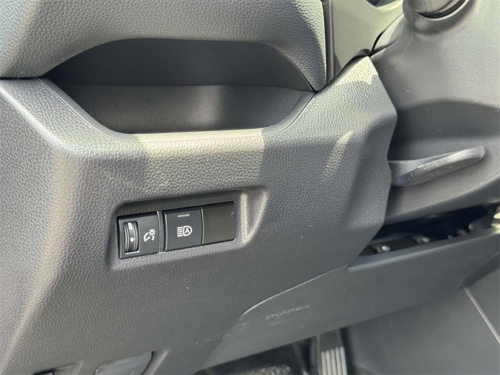 Used 2024 Toyota RAV4 XLE image 9