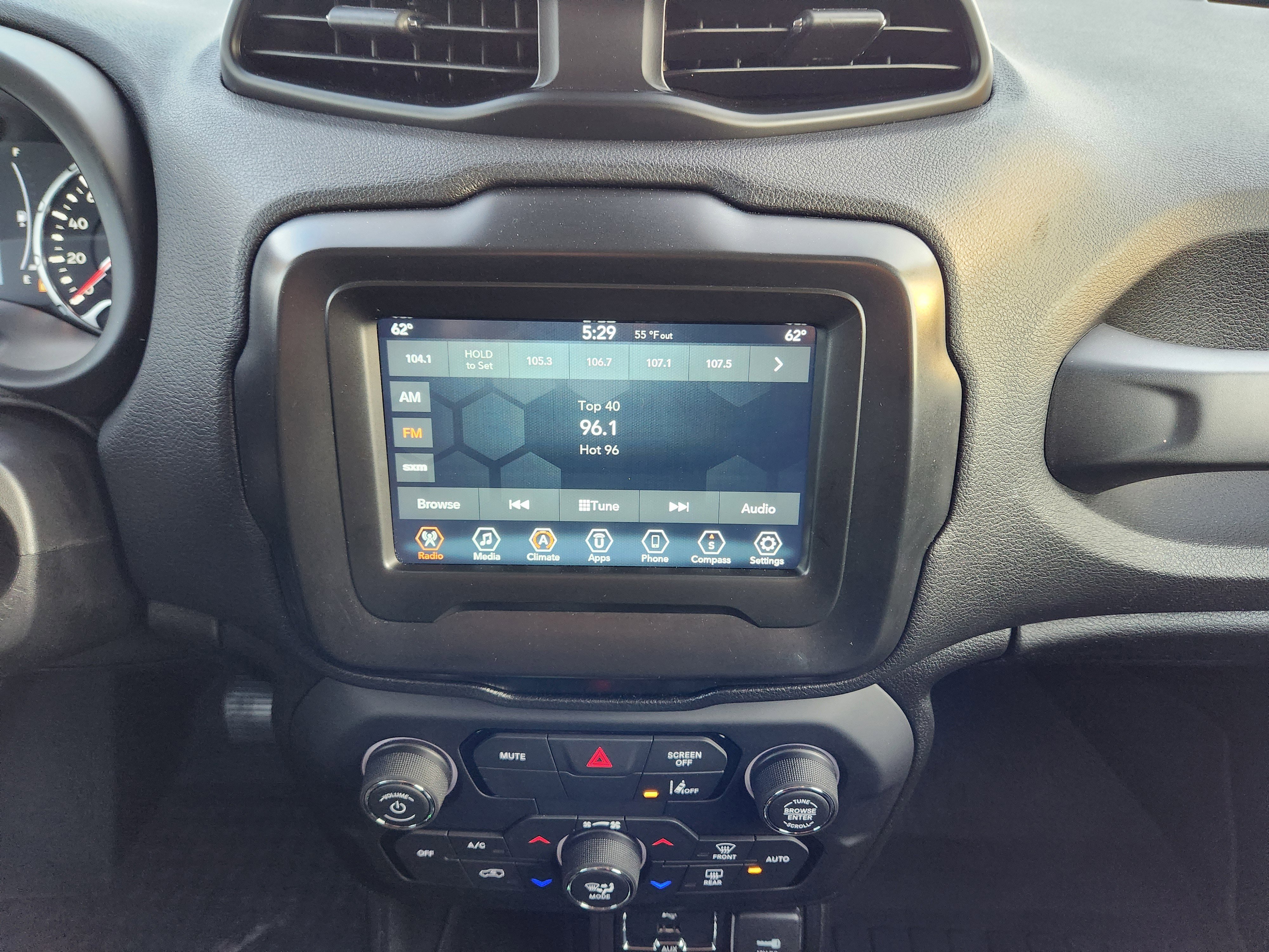 Used 2021 Jeep Renegade Sport w/ Sport Appearance Group FWD image 18