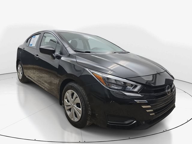 Used 2025 Nissan Versa S w/ Trunk Package FWD image 3