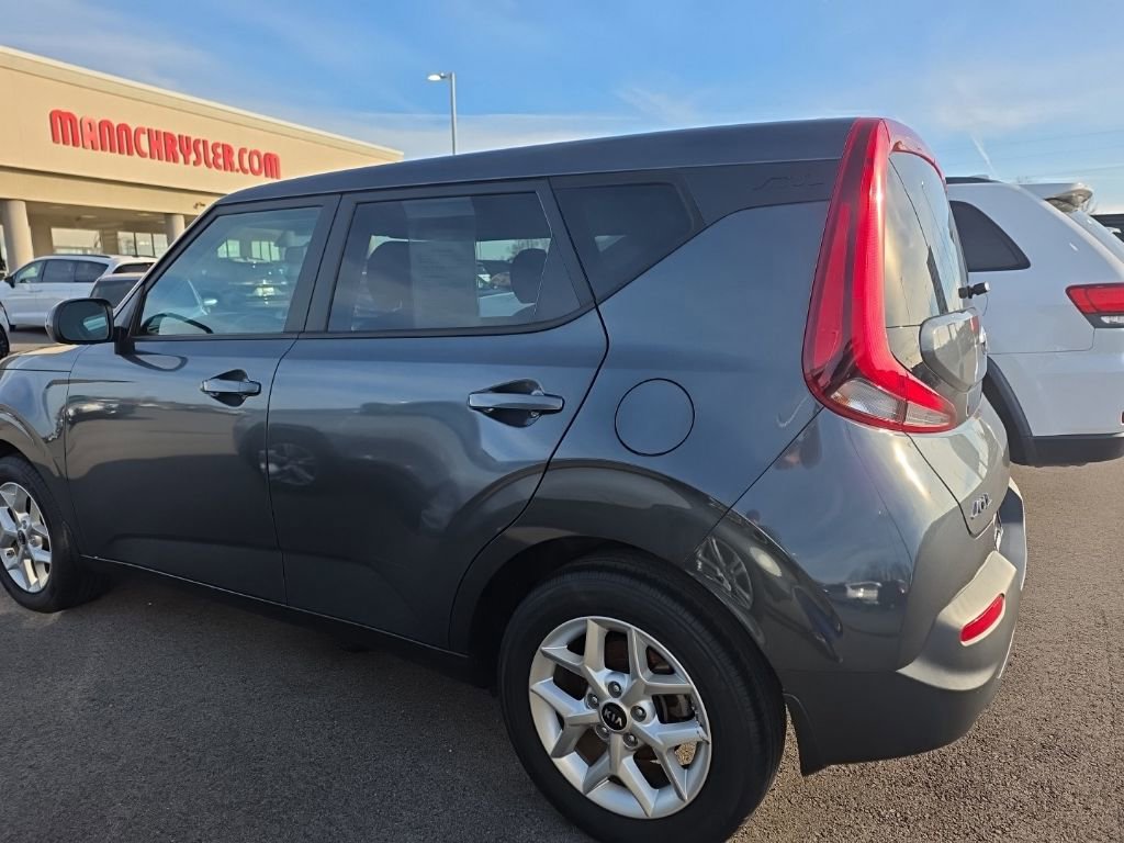 Used 2021 Kia Soul S image 7