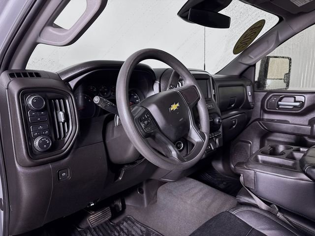Used 2024 Chevrolet Silverado 2500 Custom w/ Custom Convenience Package image 9