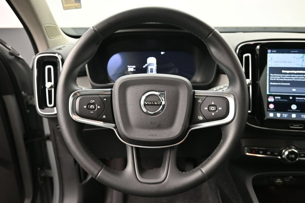 Used 2026 Volvo XC40 B5 Plus AWD/4WD image 11