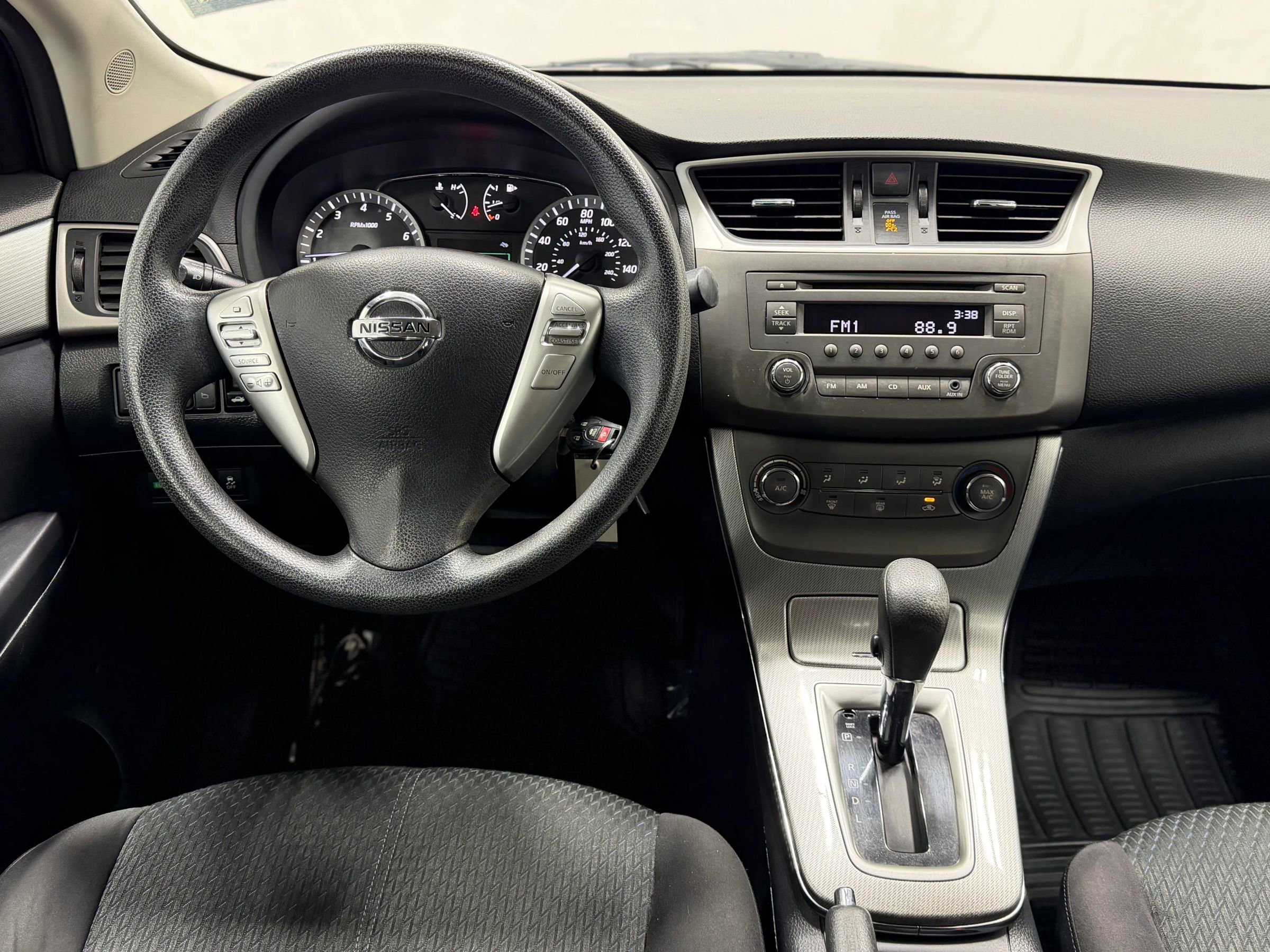 Used 2014 Nissan Sentra SR image 22