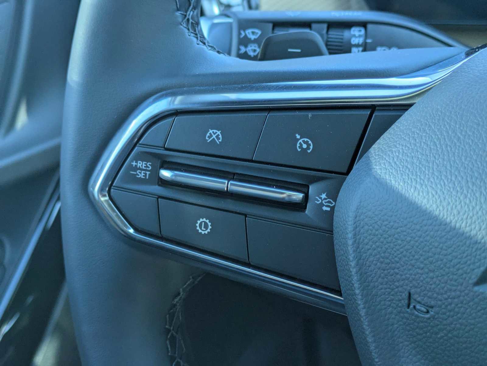New 2026 Chevrolet Equinox ACTIV AWD/4WD image 25