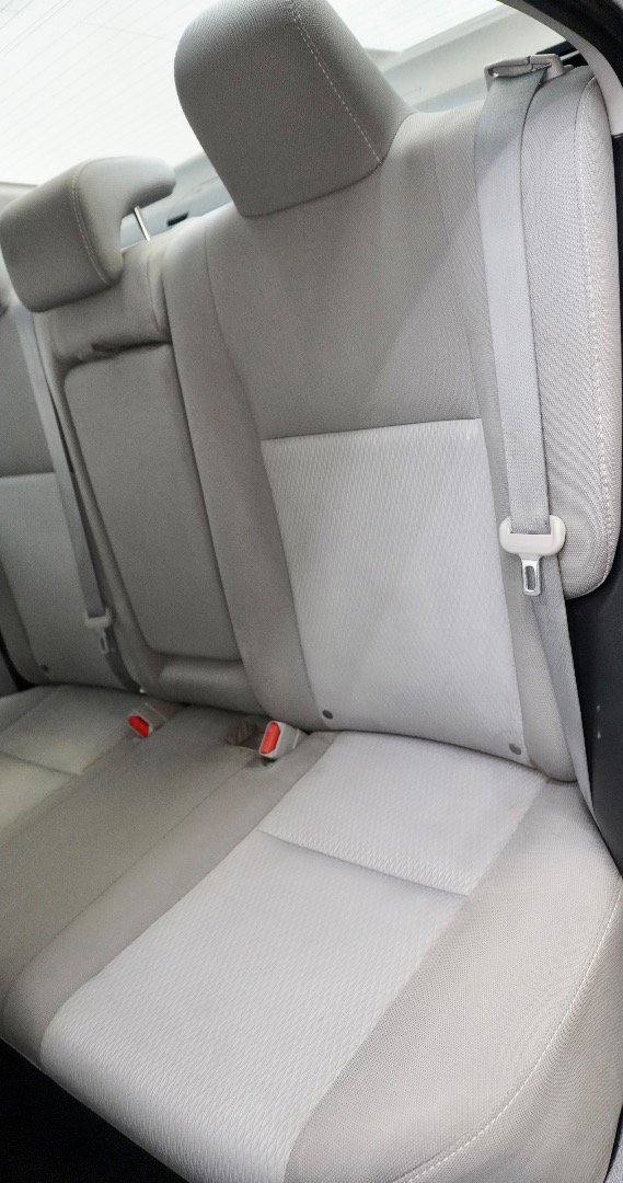 Used 2016 Toyota Corolla LE FWD image 5
