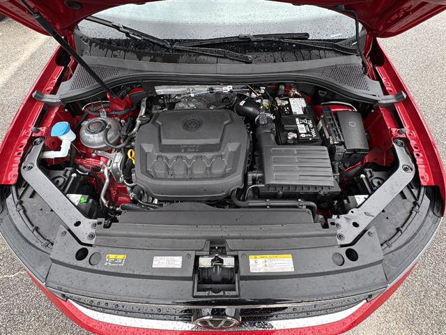 Certified 2024 Volkswagen Tiguan SE R-Line AWD/4WD image 29
