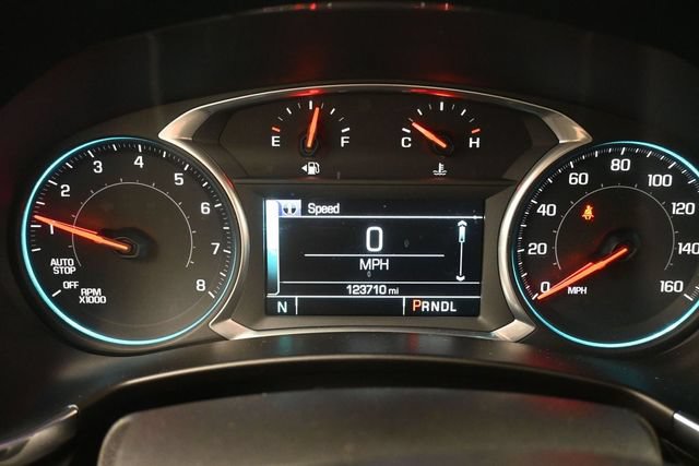 Used 2018 Chevrolet Equinox Premier FWD image 9