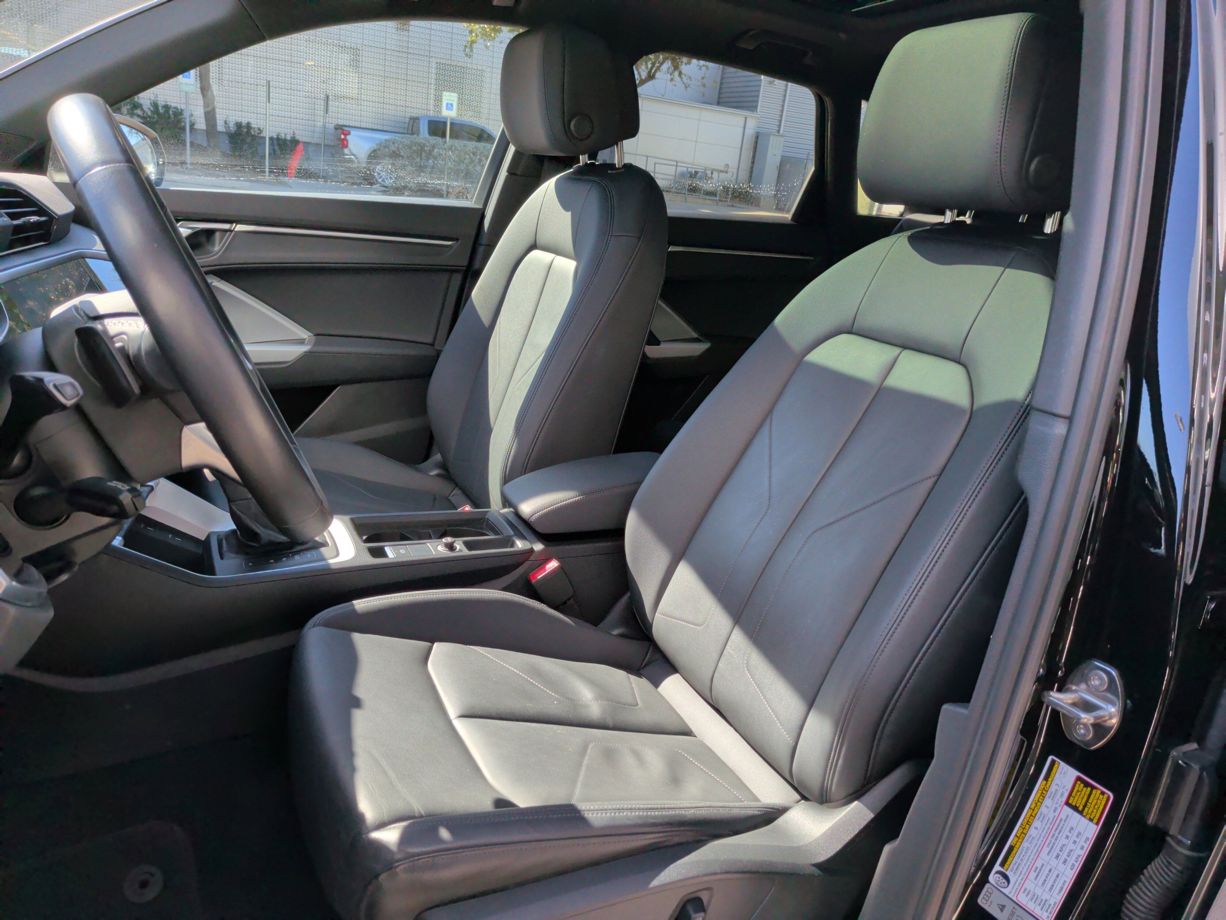 Certified 2022 Audi Q3 2.0T Premium w/ Convenience Package image 17