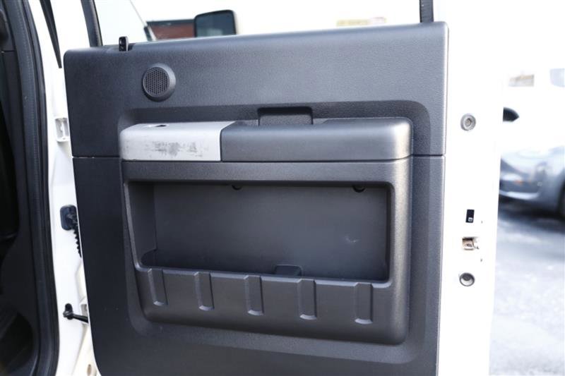 Used 2013 Ford F250 Lariat image 36