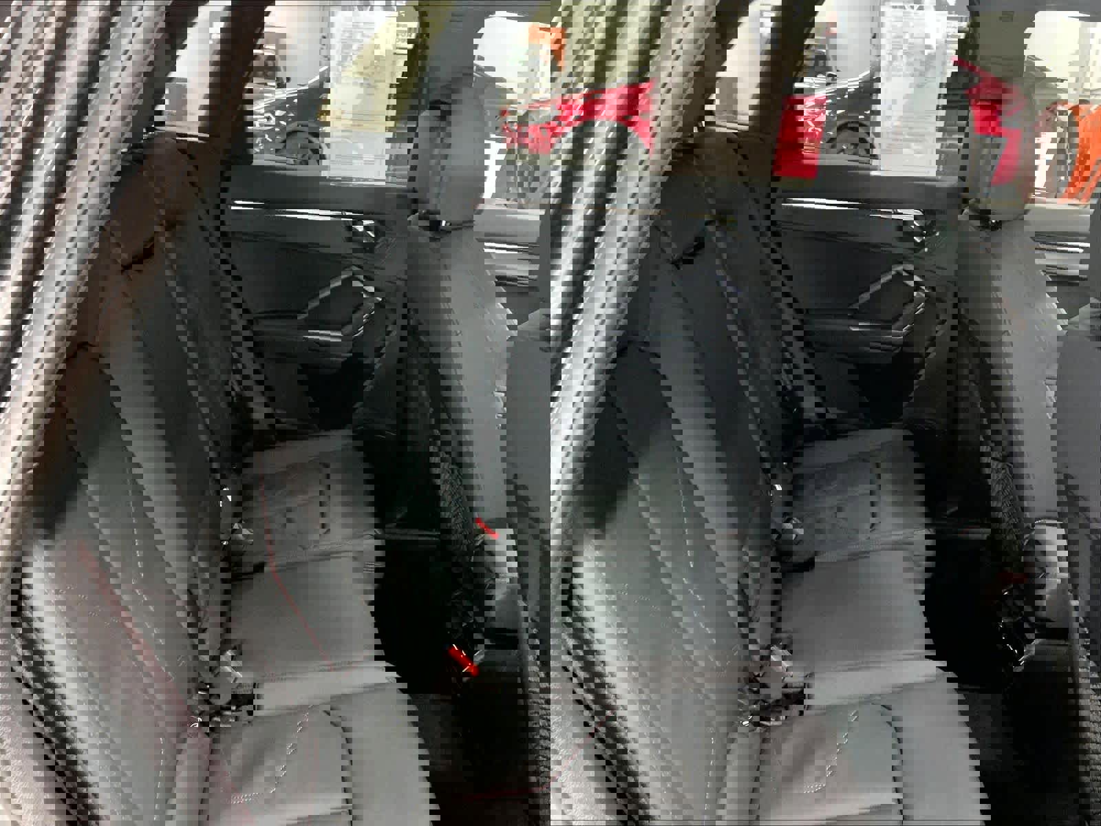 Certified 2025 Audi Q3 2.0T Premium Plus w/ Premium Plus Package image 30