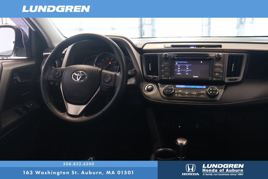 Used 2015 Toyota RAV4 Limited w/ Technology Package AWD/4WD image 4