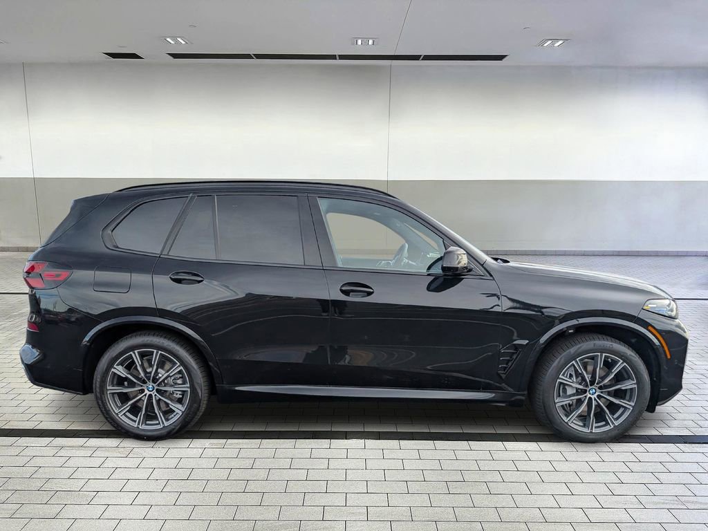 New 2026 BMW X5 xDrive50e w/ M Sport Package image 6