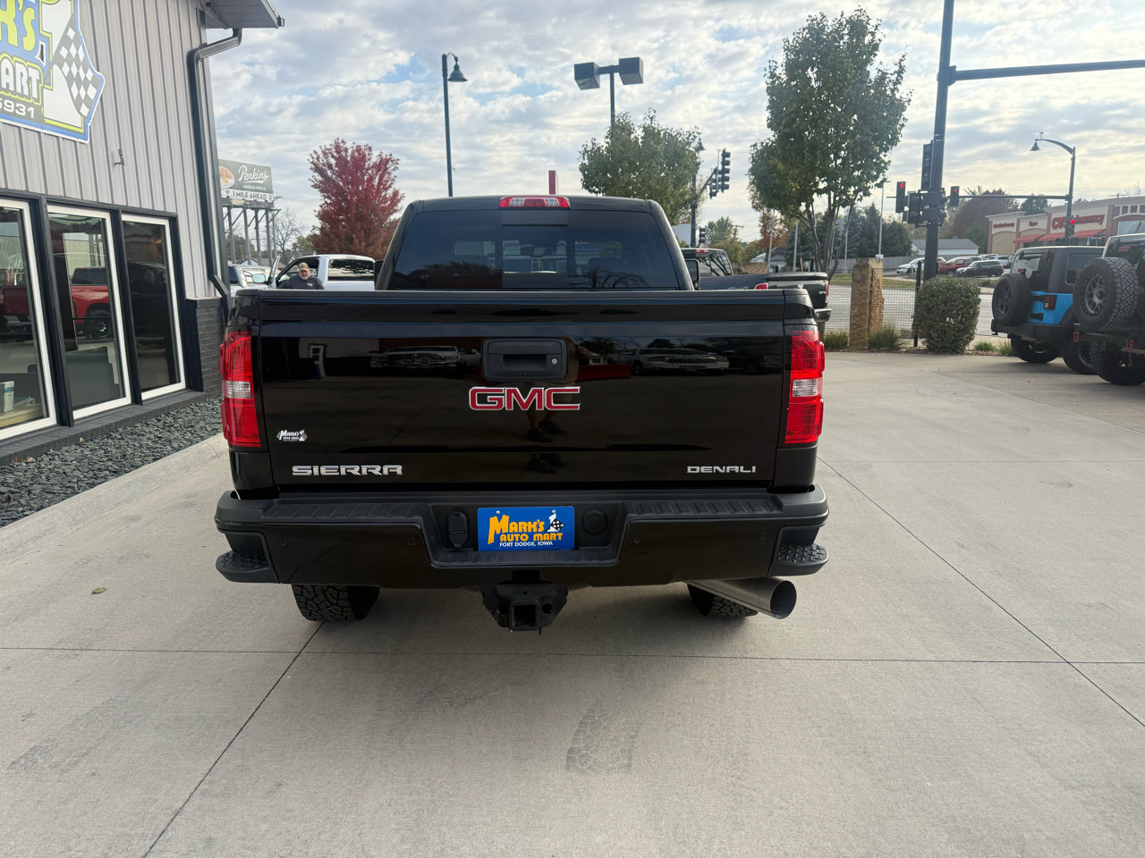 Used 2016 GMC Sierra 3500 Denali w/ Duramax Plus Package image 5