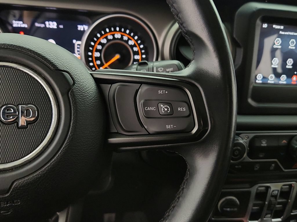 Used 2018 Jeep Wrangler Unlimited Sport S AWD/4WD image 18