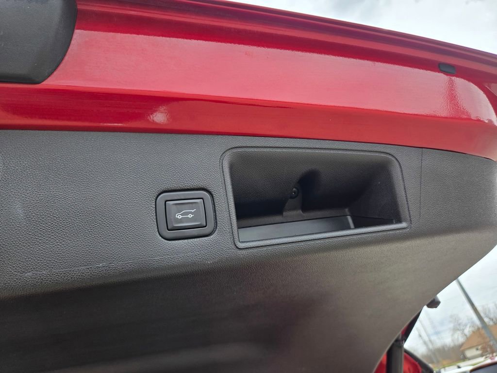 Certified 2023 GMC Terrain SLE w/ Driver Convenience Package image 32