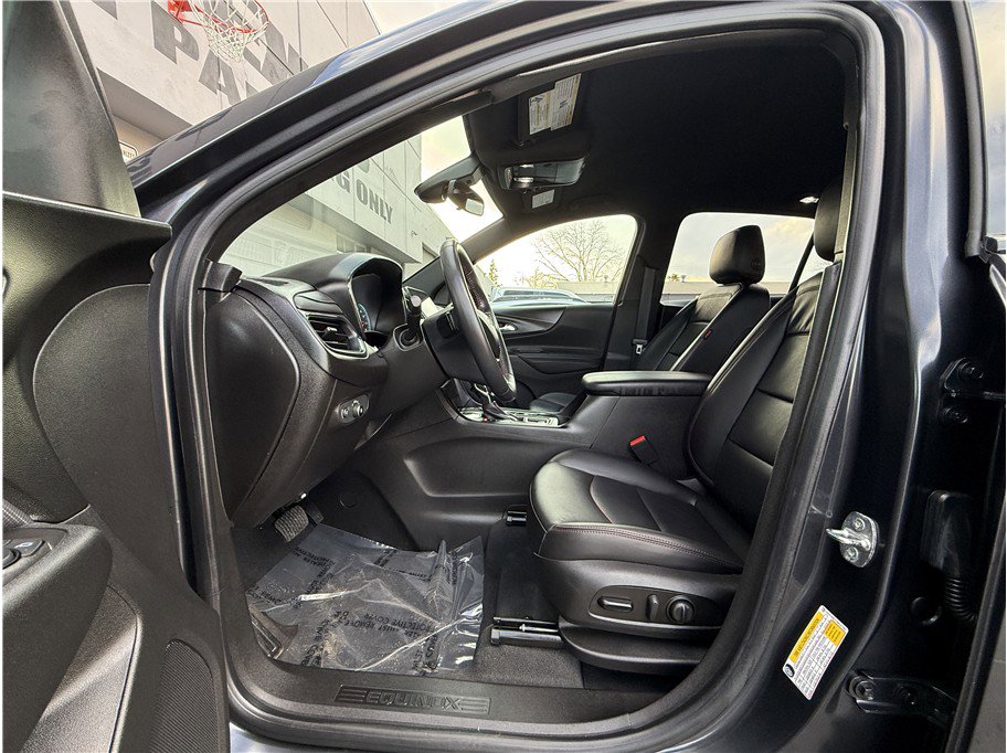 Used 2022 Chevrolet Equinox RS w/ RS Leather Package image 34